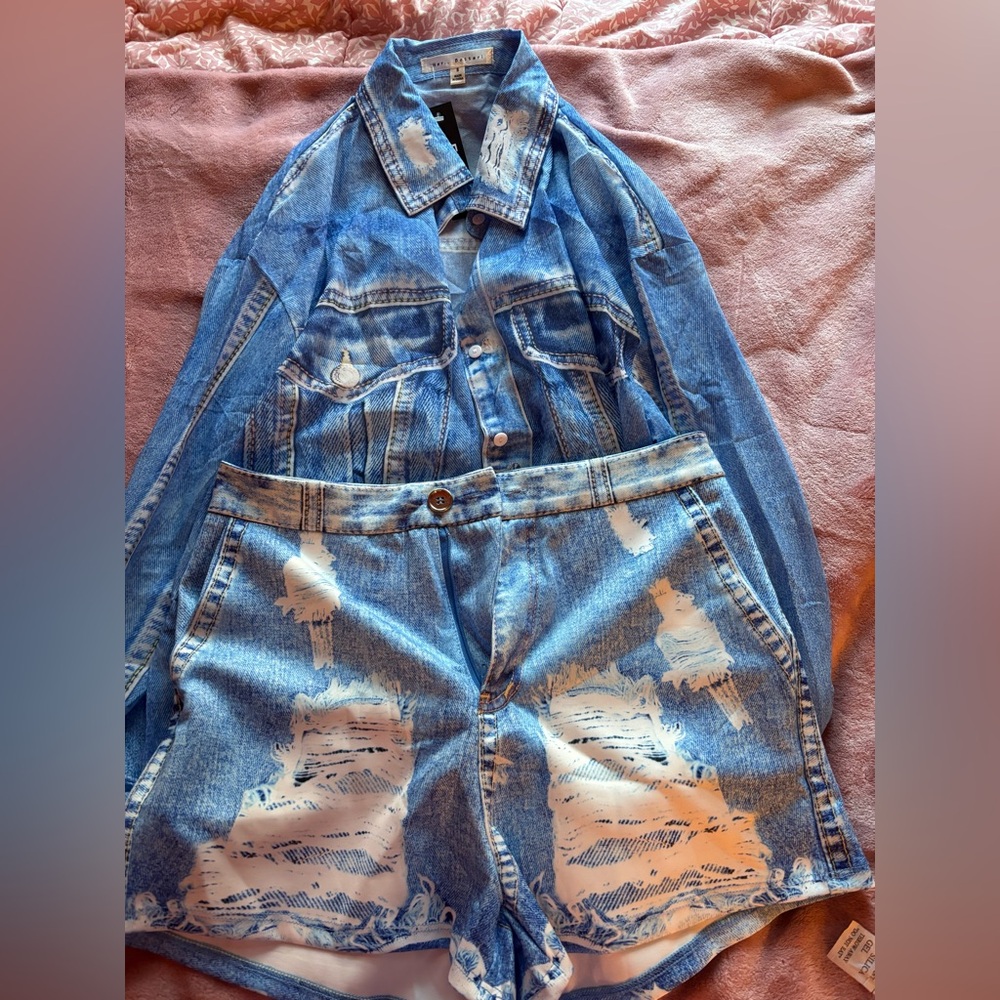 All In Denim Printed Short Set - Picture 7 of 8